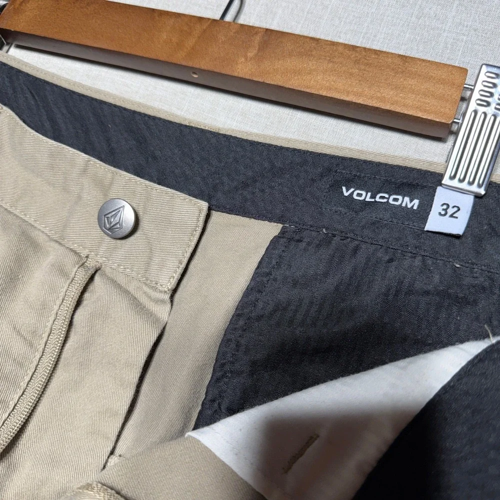 Volcom Shorts Mens 32 Khaki Frickin Modern Stretch Chino Skate Surf Casual